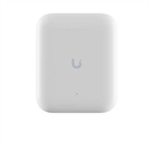 All-weather WiFi 7 AP with 4 spatial streams, an integrated directional super antenna, and versatile mounting options.